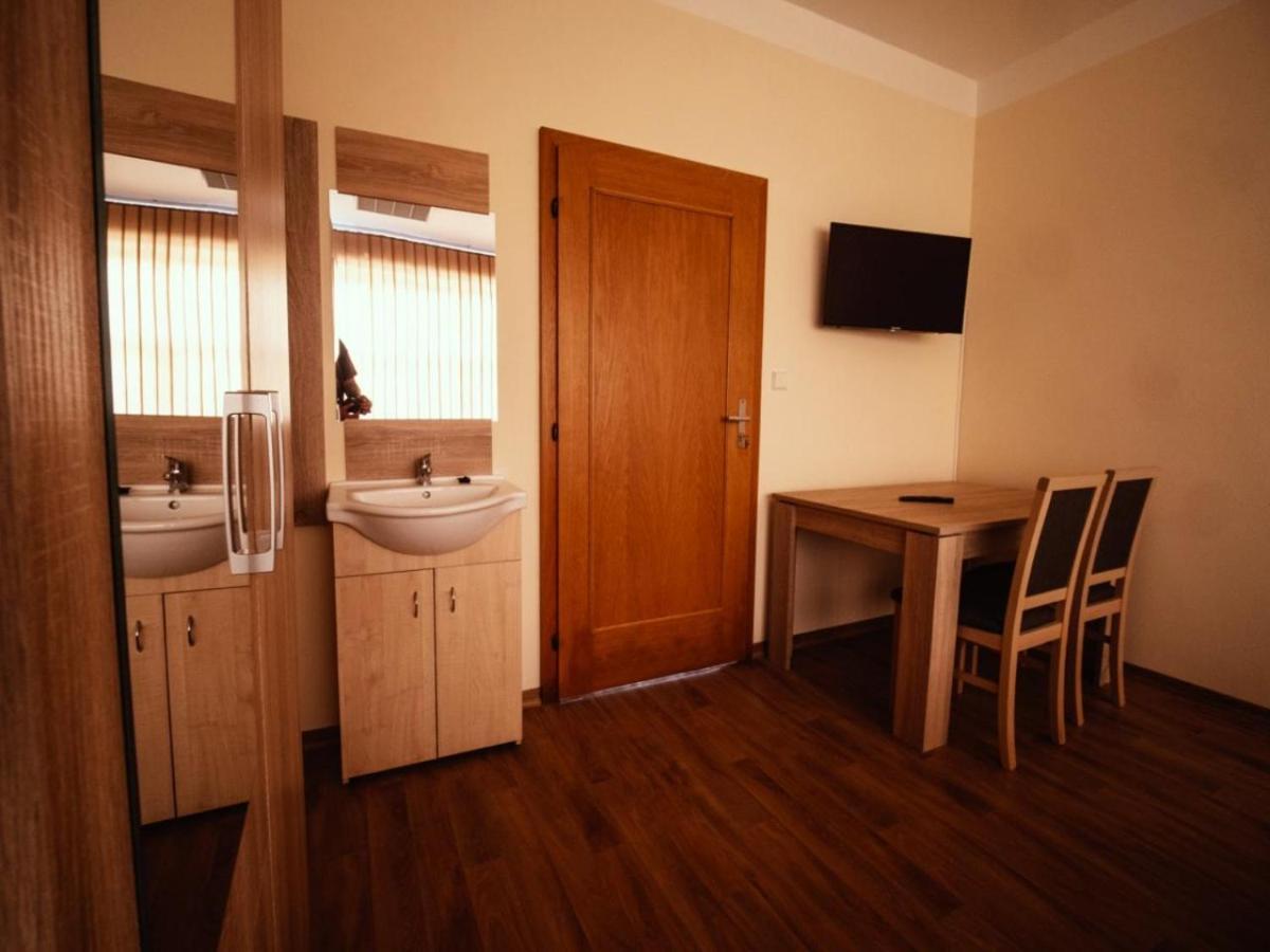 Pyramida Broumov Aparthotel Εξωτερικό φωτογραφία